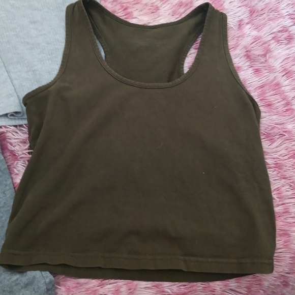 Basics Cropped Set - Picture 3 of 4